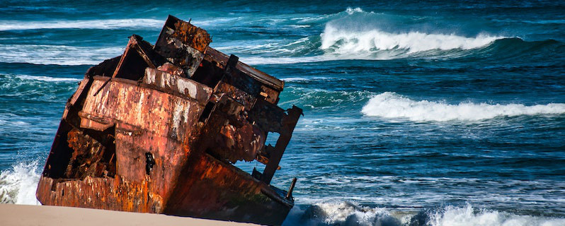 Rusty boat: attribution https://www.pexels.com/photo/a-rusty-boat-on-the-seashore-9816335/